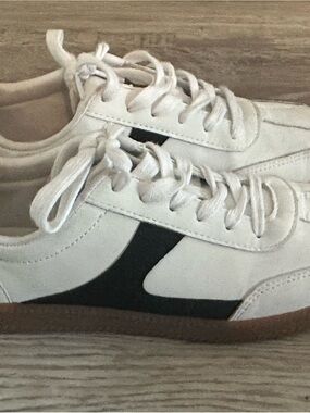 Men's White Lace-Up Sneakers with Black Side Accent